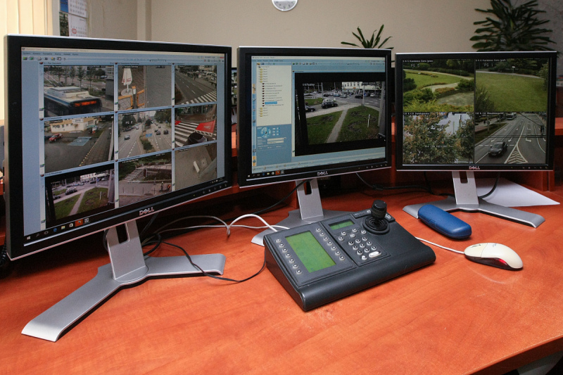 監(jiān)控主機(jī)是硬盤錄像機(jī)嗎- 一種安全防范與監(jiān)控的關(guān)鍵設(shè)備