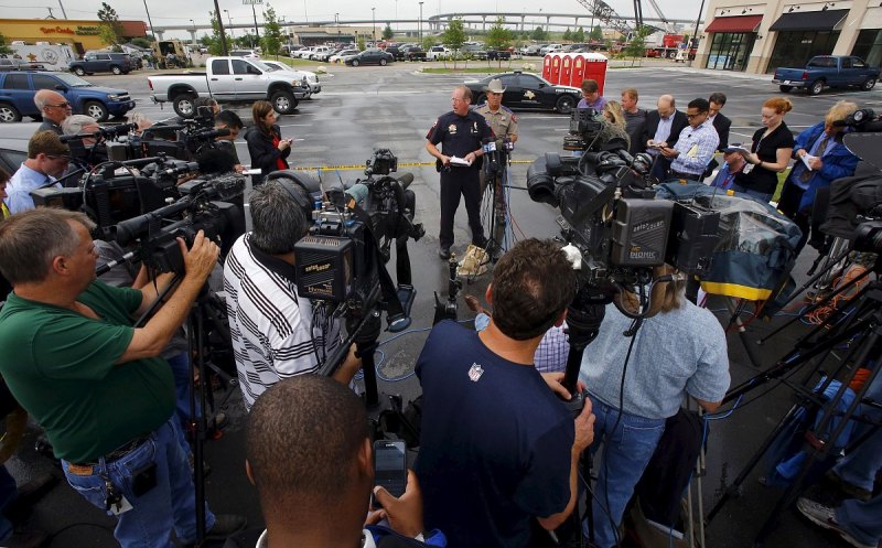 如何為4200硬盤錄像機添加監控？